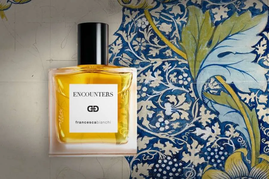 تأمین عمده عطرهای هنری
  Francesca Bianchi برای فروشگاه‌های تخصصی و لوکس